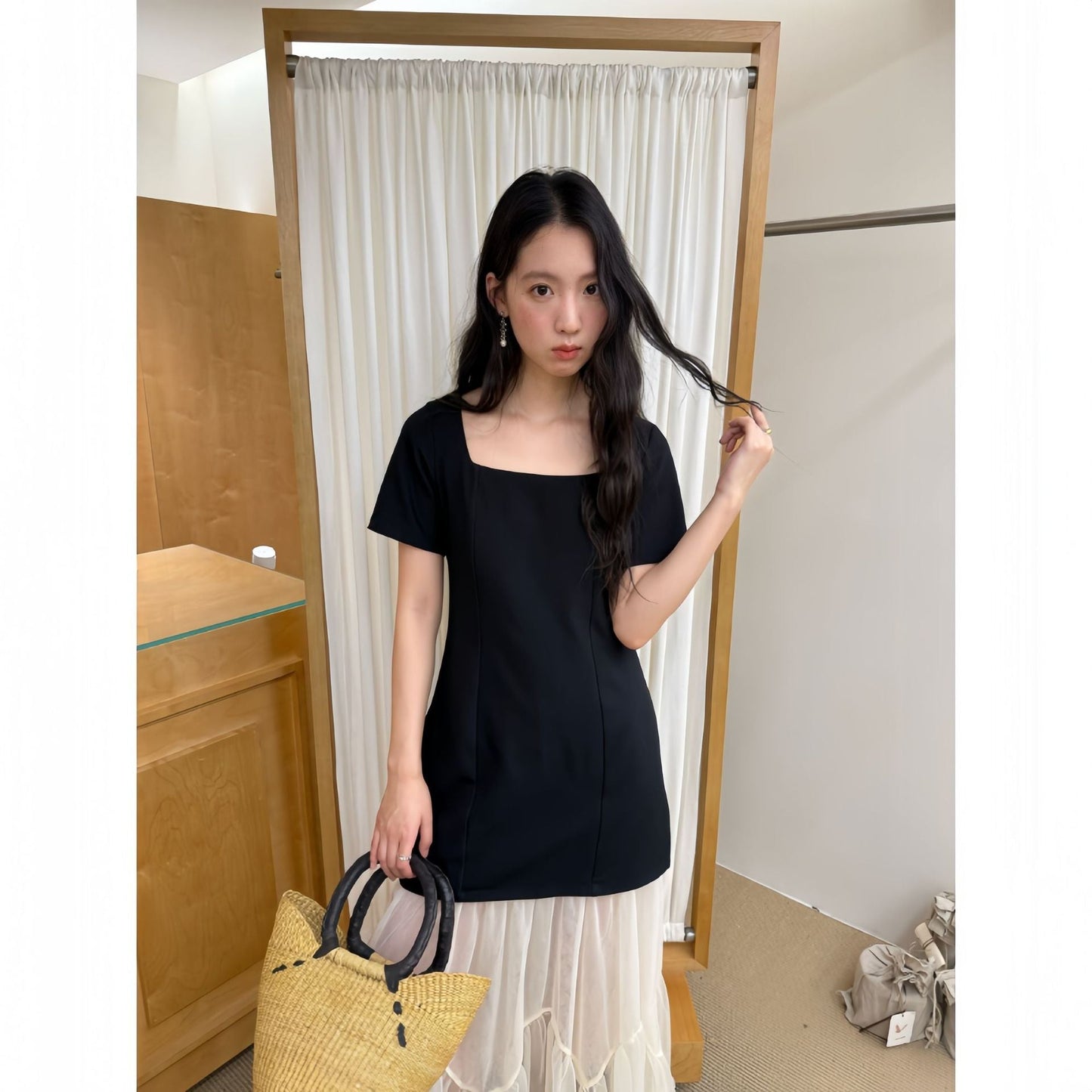 Hepburn mesh stitching short-sleeved square neck dress