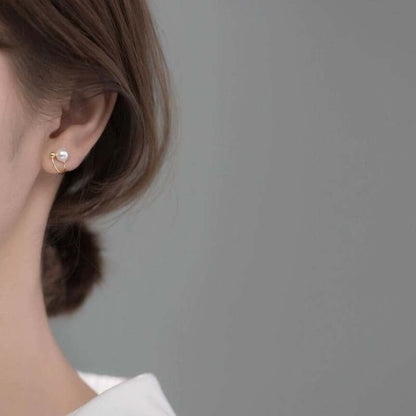 Simple ear clips without pierced ears for girls, super fairy style, niche design, pearl stud earrings, tide earrings, gold-plated.