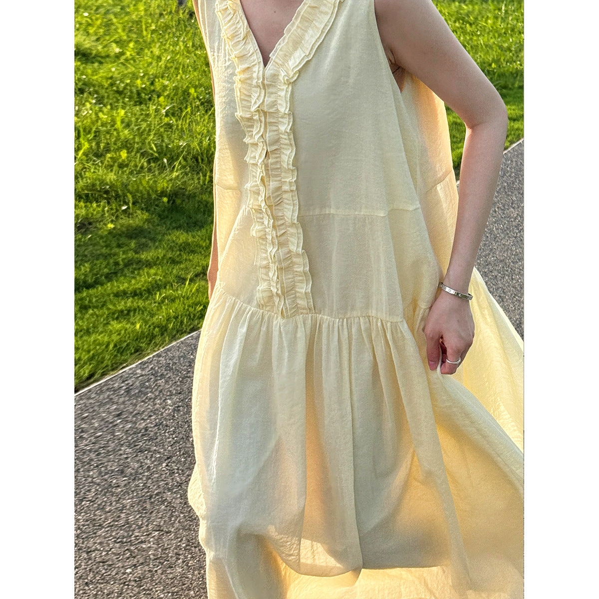 French clear fungus edge A word big swing dress women's summer sweet v-neck sleeveless dress