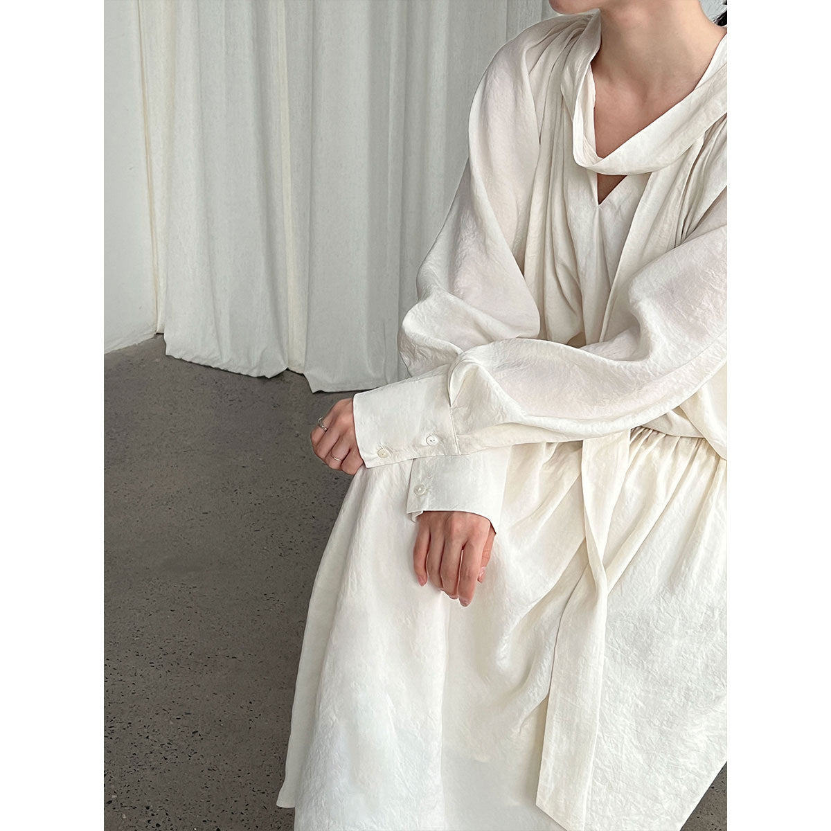 Korean temperament design sense streamer long-sleeved shirt + skirt women's autumn new lazy sense suit