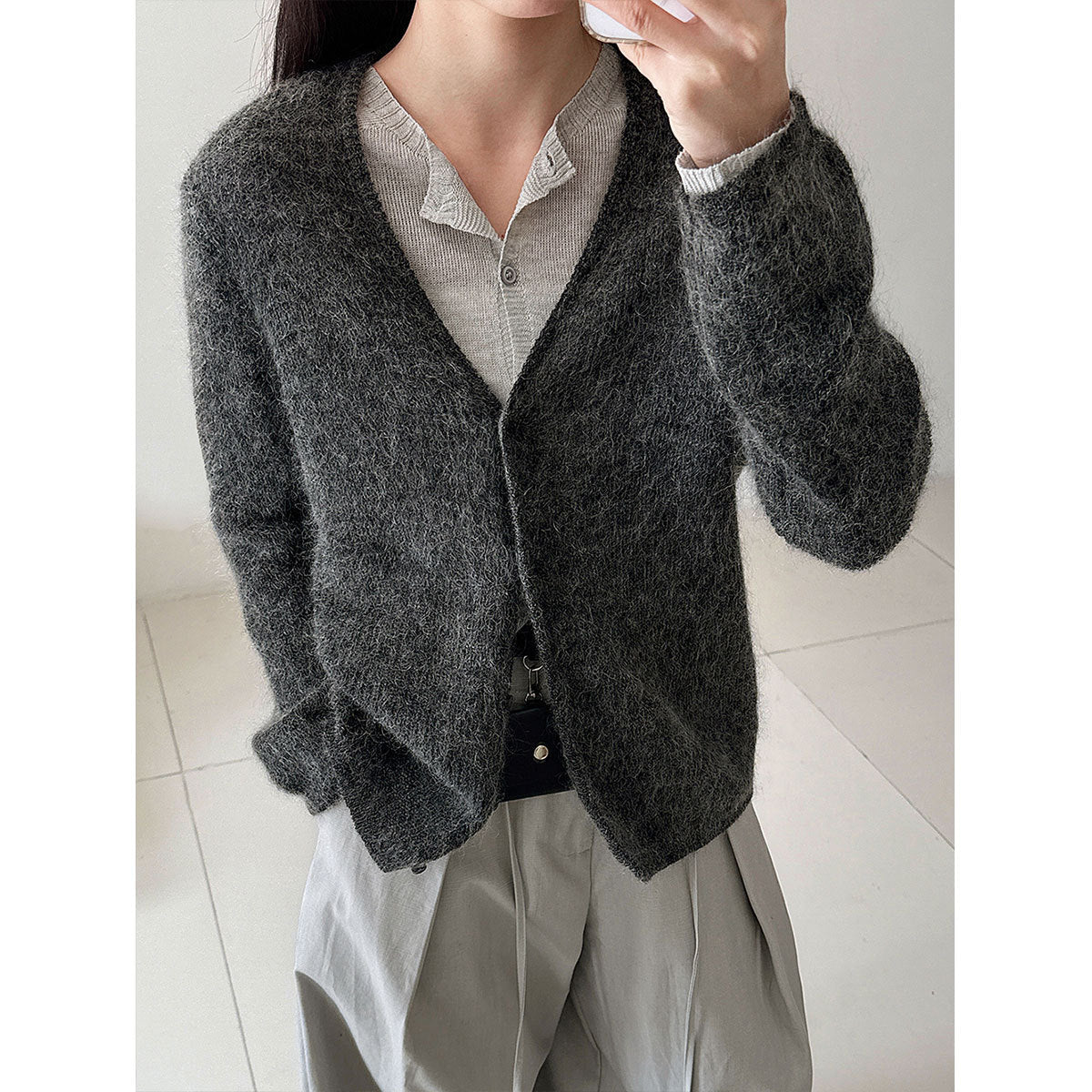 Korean gentle lazy wind wool cardigan women's 26 spring V-neck mohair knitted sweater jacket