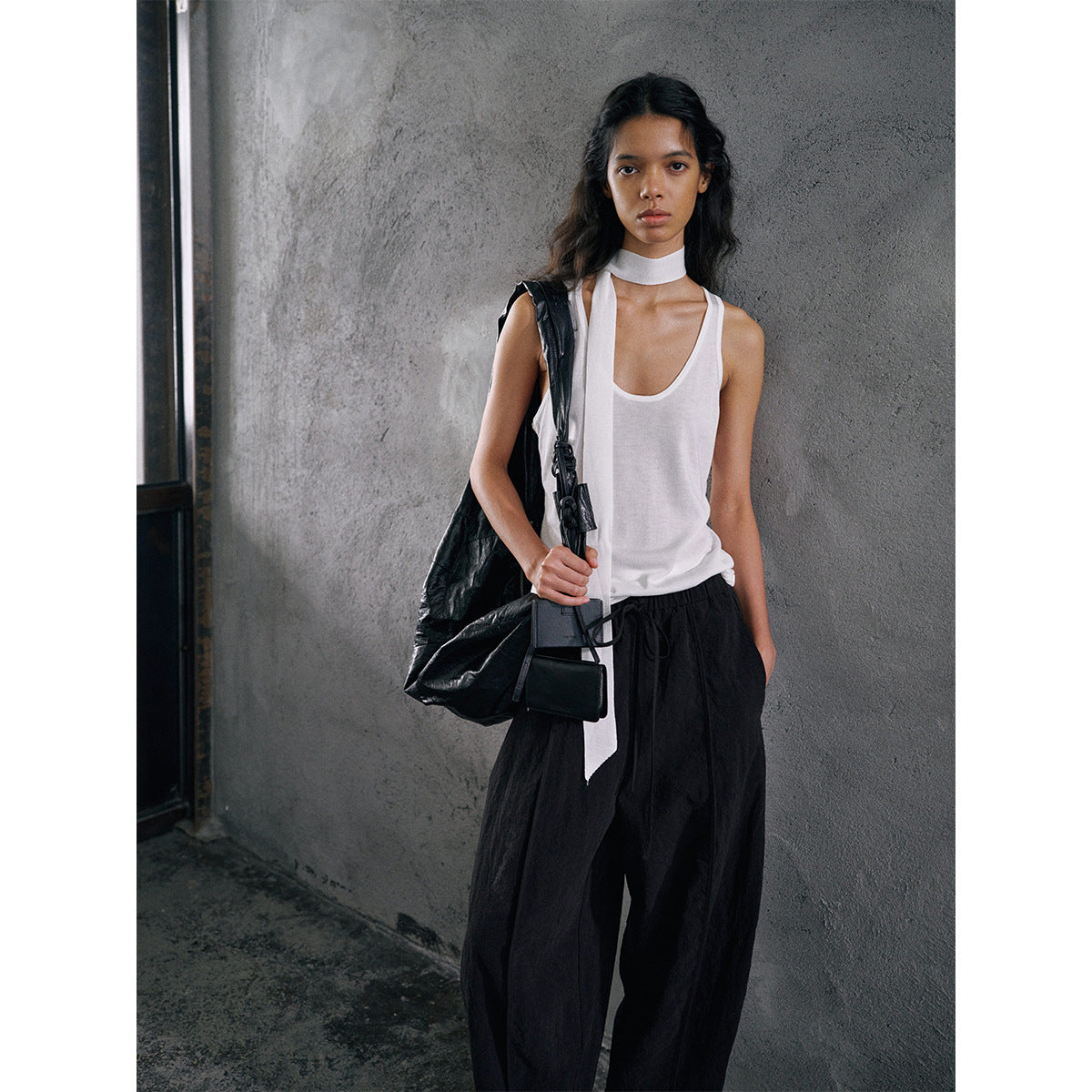 Tencel wool U-neck knitted vest, streamer slim commuter sleeveless top