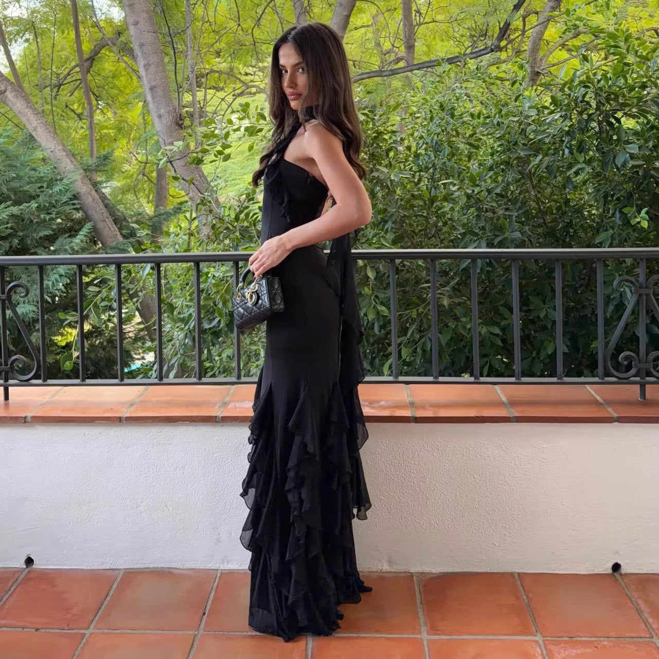 New ruffle leaf edge sexy halter neck hip skirt slim holiday style European and American dress