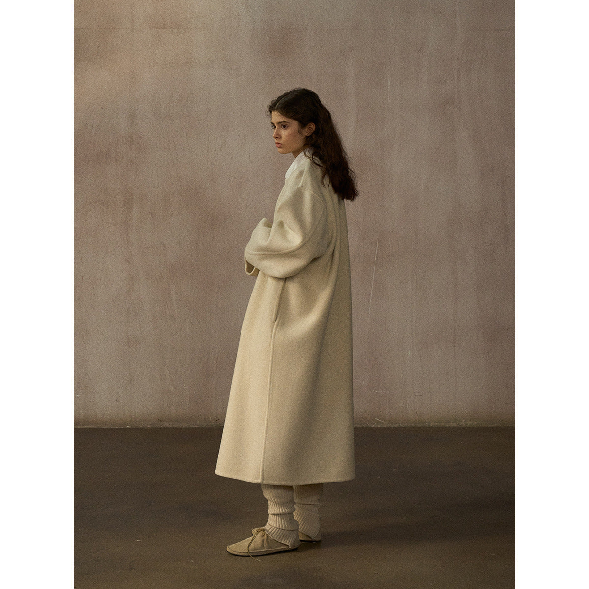 All wool meticulous soft warm simple V-neck loose silhouette double-sided nylon coat