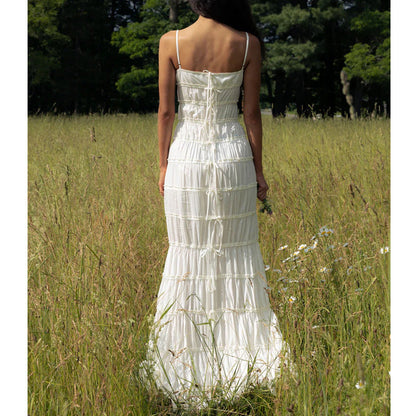 Stylish and sexy backless suspender dress pleated lace mopping floor long dress style
