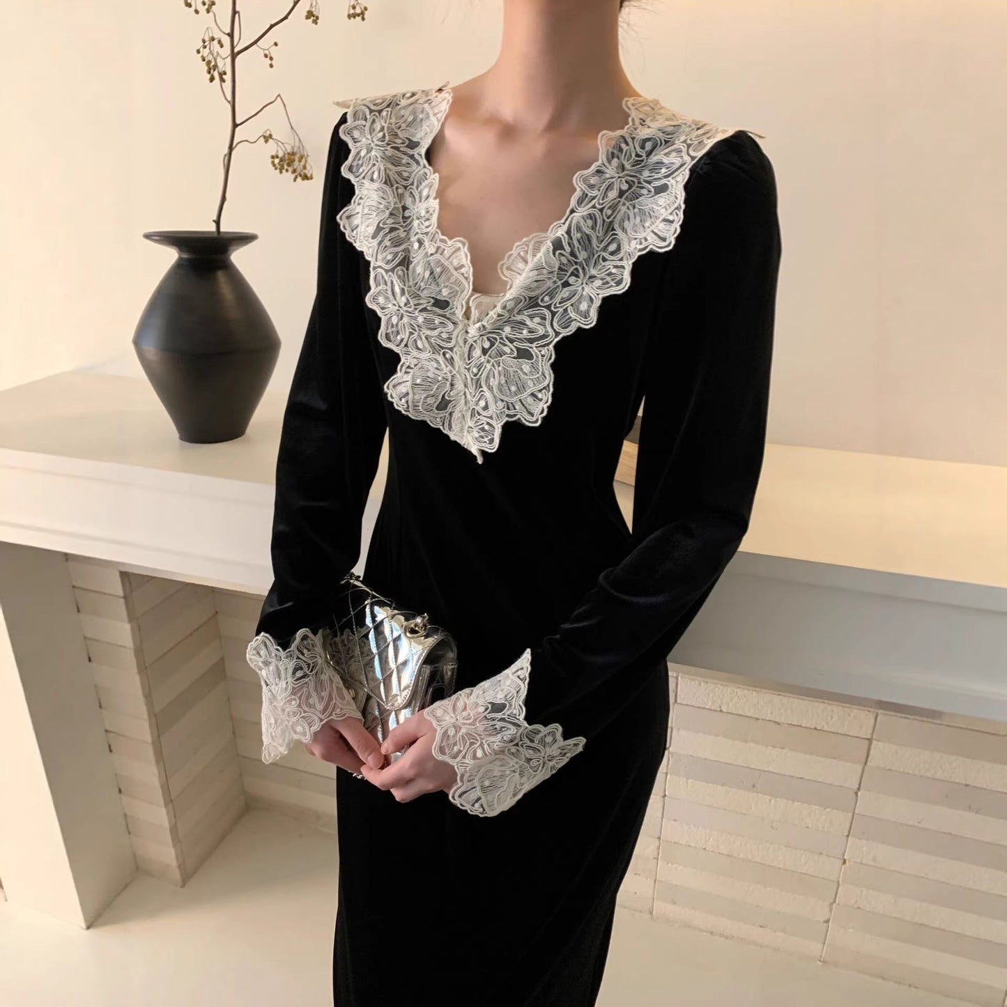 Hepburn temperament lace v-neck velvet dress