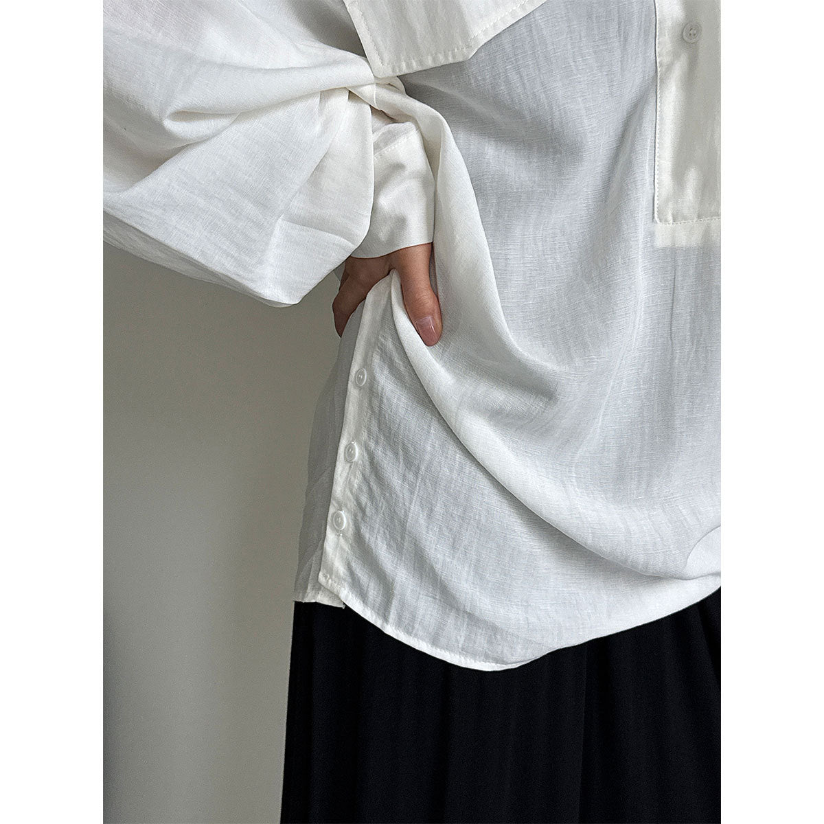 Korean V-neck linen shirt women's long sleeve autumn new temperament blogger relaxed design shirt