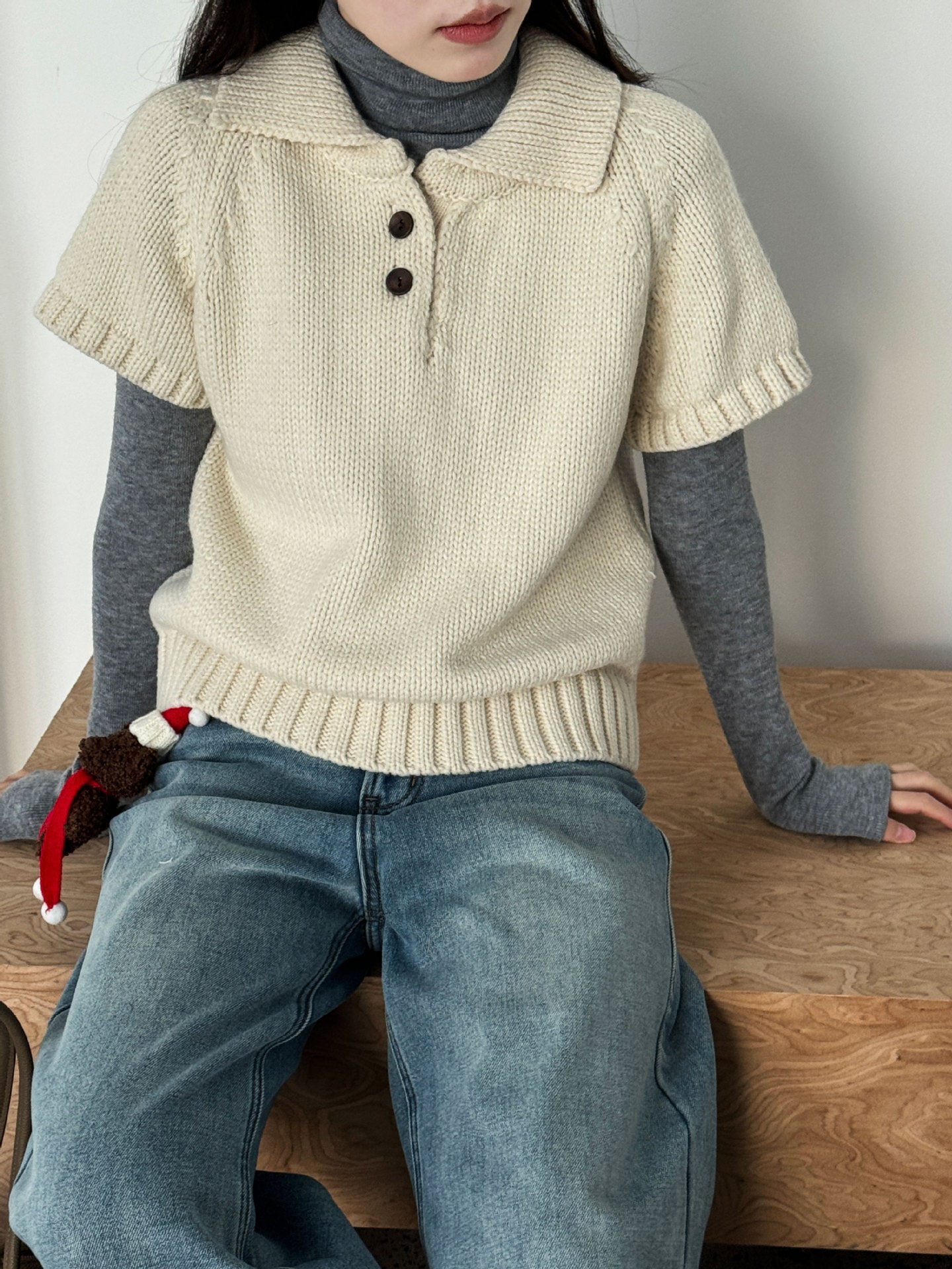 Korean simple Polo neck knitted sweater women's winter new temperament stacked wear thin short-sleeved sweater