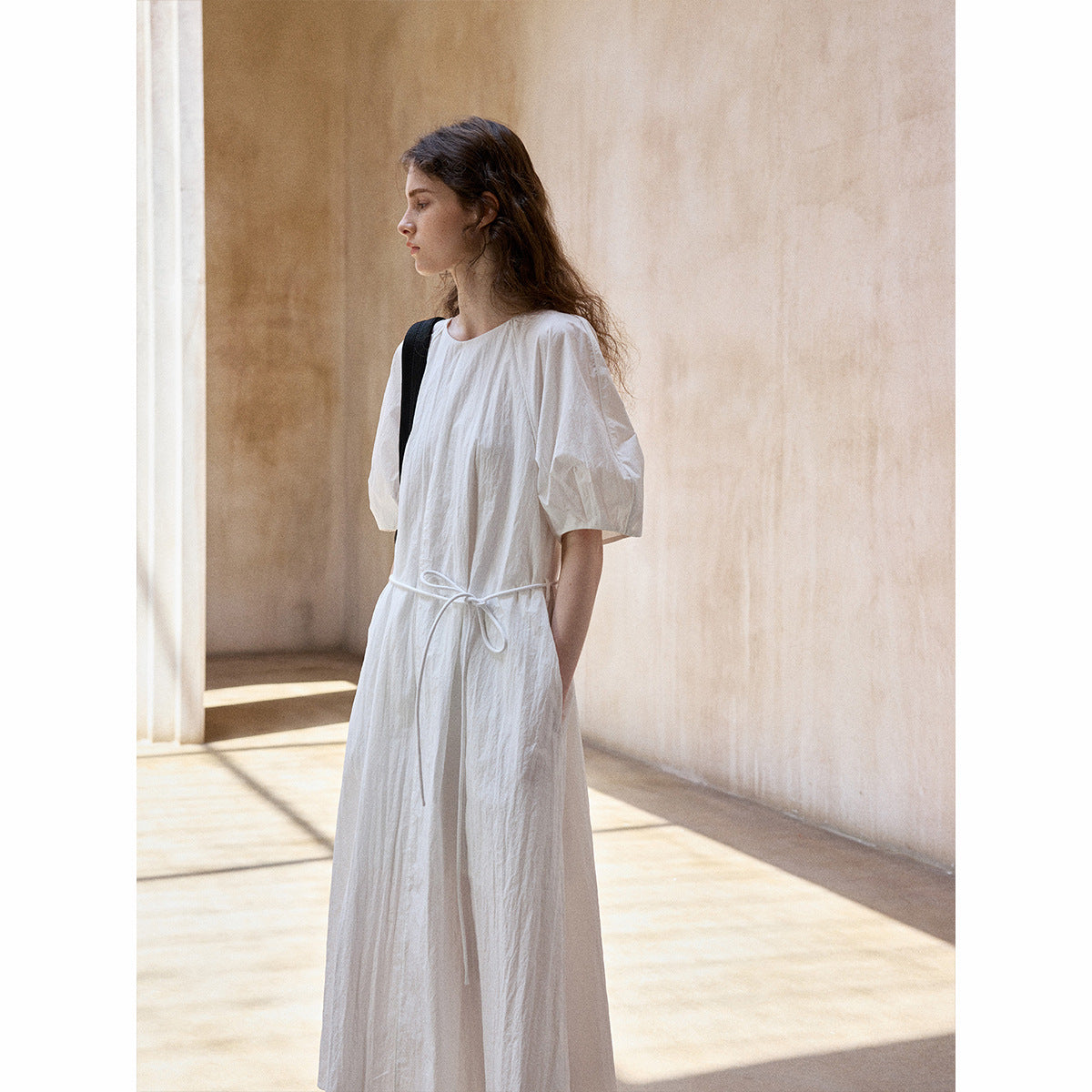 Summer long dress with shoulder sleeves and straps