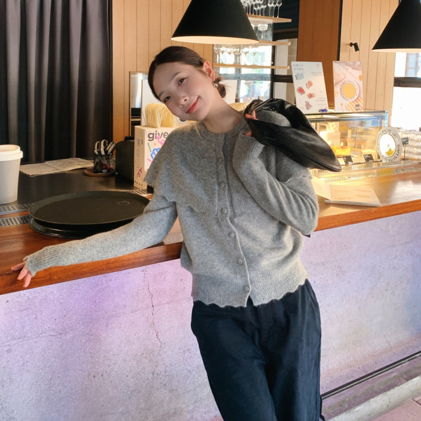 French Sweet Age Reduction Single-breasted Crew Neck Shawl Sweater Cardigan