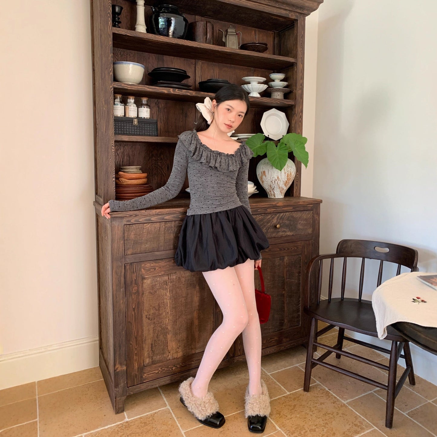 Autumn sweet and spicy polka dot short skirt anti-light elastic waist a-word skirt