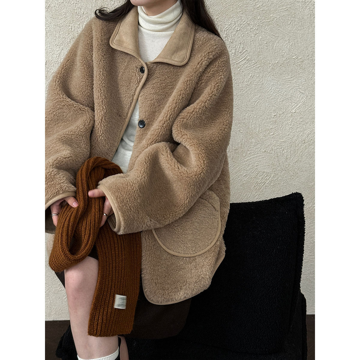 Autumn and winter high-end thickened fur integrated coat women's new lamb wool retro straight coat