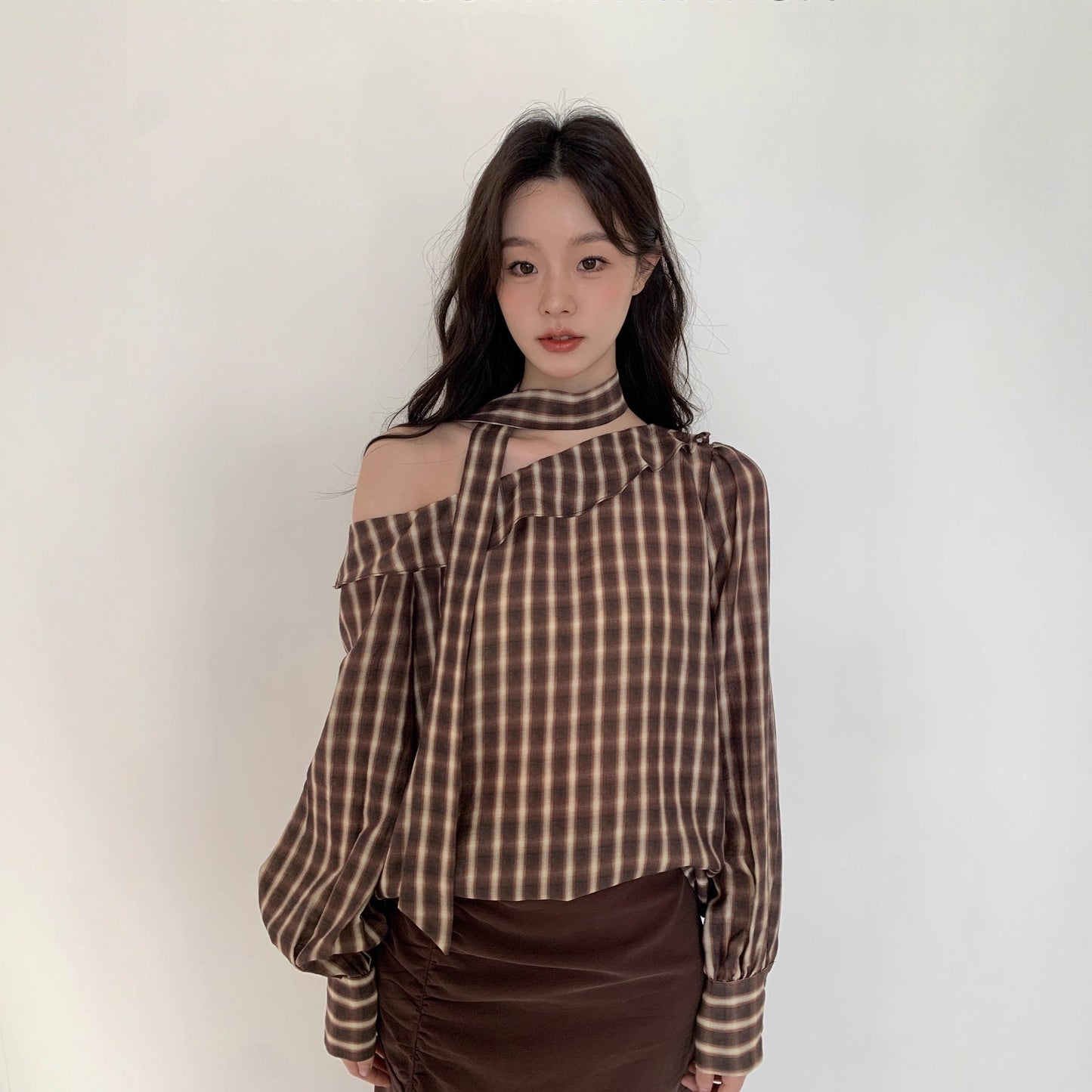 Ruffle-edged slanted shoulder long-sleeved pullover plaid shirt