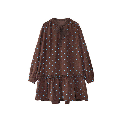 Sweet age-reducing streamer design polka dot dress