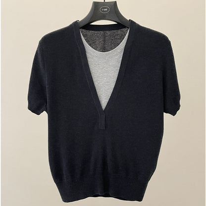 Design sense niche fake two-piece short-sleeved T-shirt spring contrast V-neck knitwear
