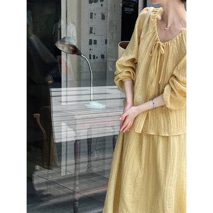 Gentle temperament, drawstring lace-up pleated sunscreen shirt + skirt two-piece resort-style set