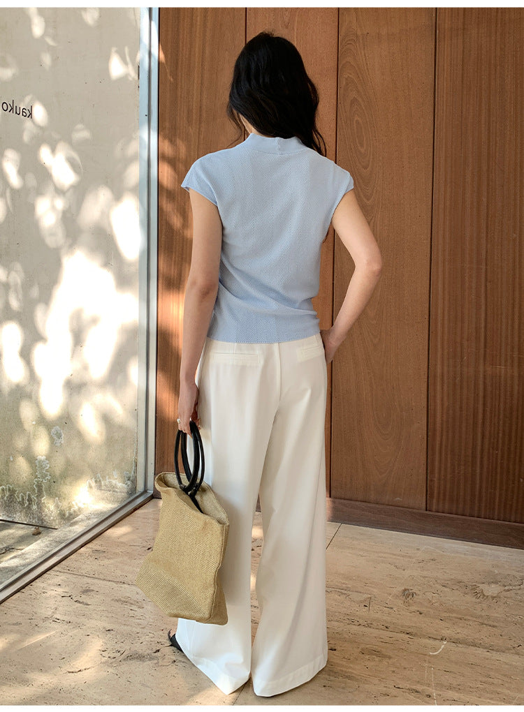Spring and summer minimalist and versatile muscle-building V-neck slim-fitting and thin small flying-sleeved knitted sweater