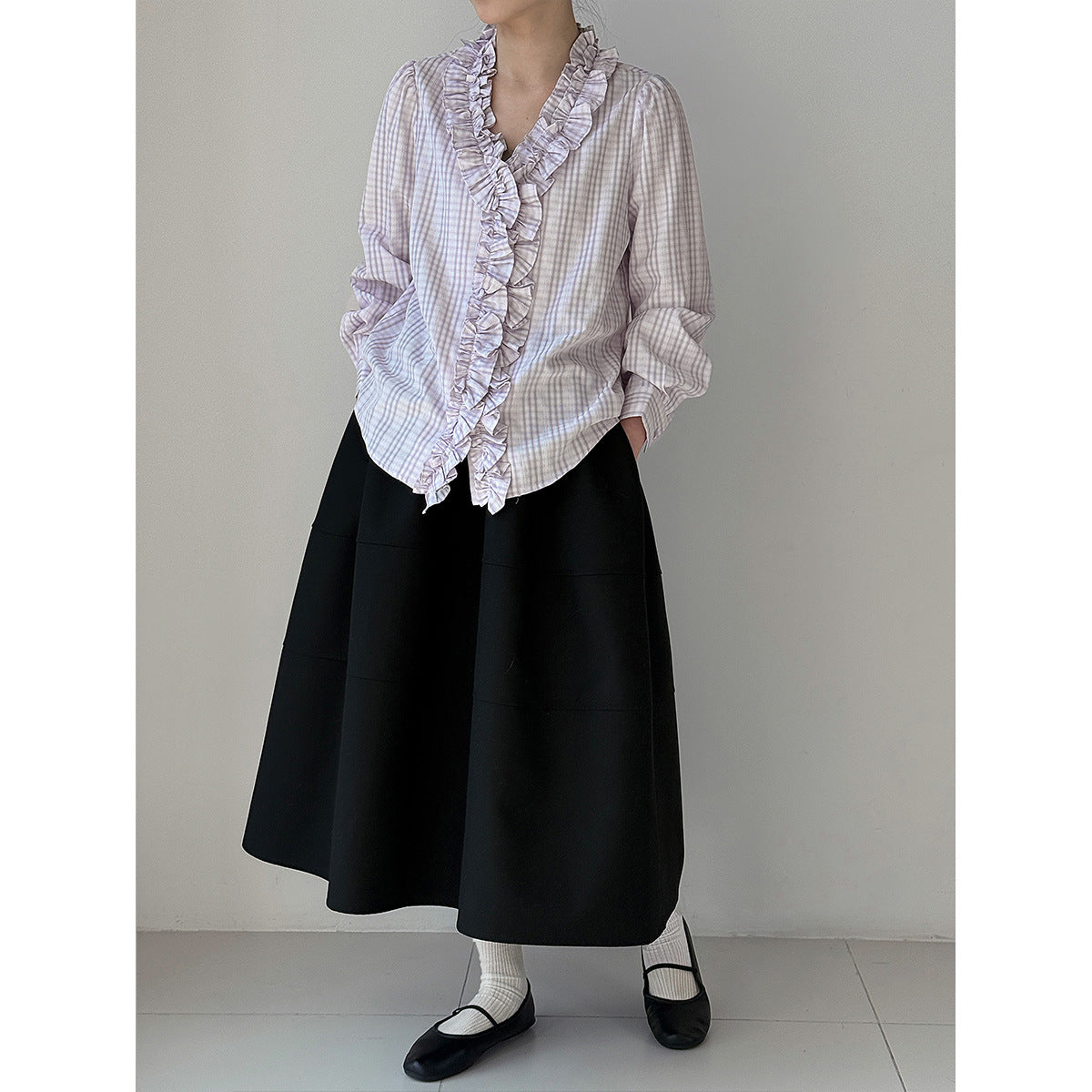 Gentle wind fungus edge V-neck shirt women's spring Korean versatile plaid texture shirt