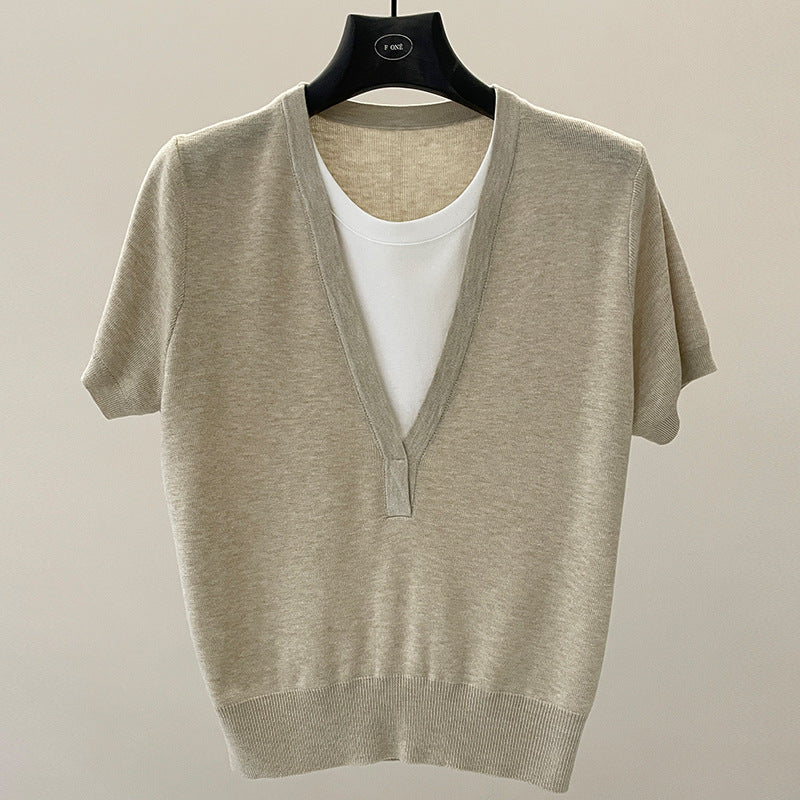 Design sense niche fake two-piece short-sleeved T-shirt spring contrast V-neck knitwear