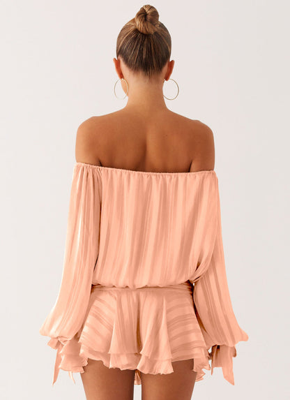 Summer new off-shoulder commuting fashionable and sexy pleated suit