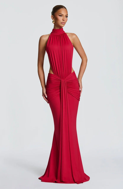 Fashionable sexy backless halterneck hip skirt slim pleated streamer dress