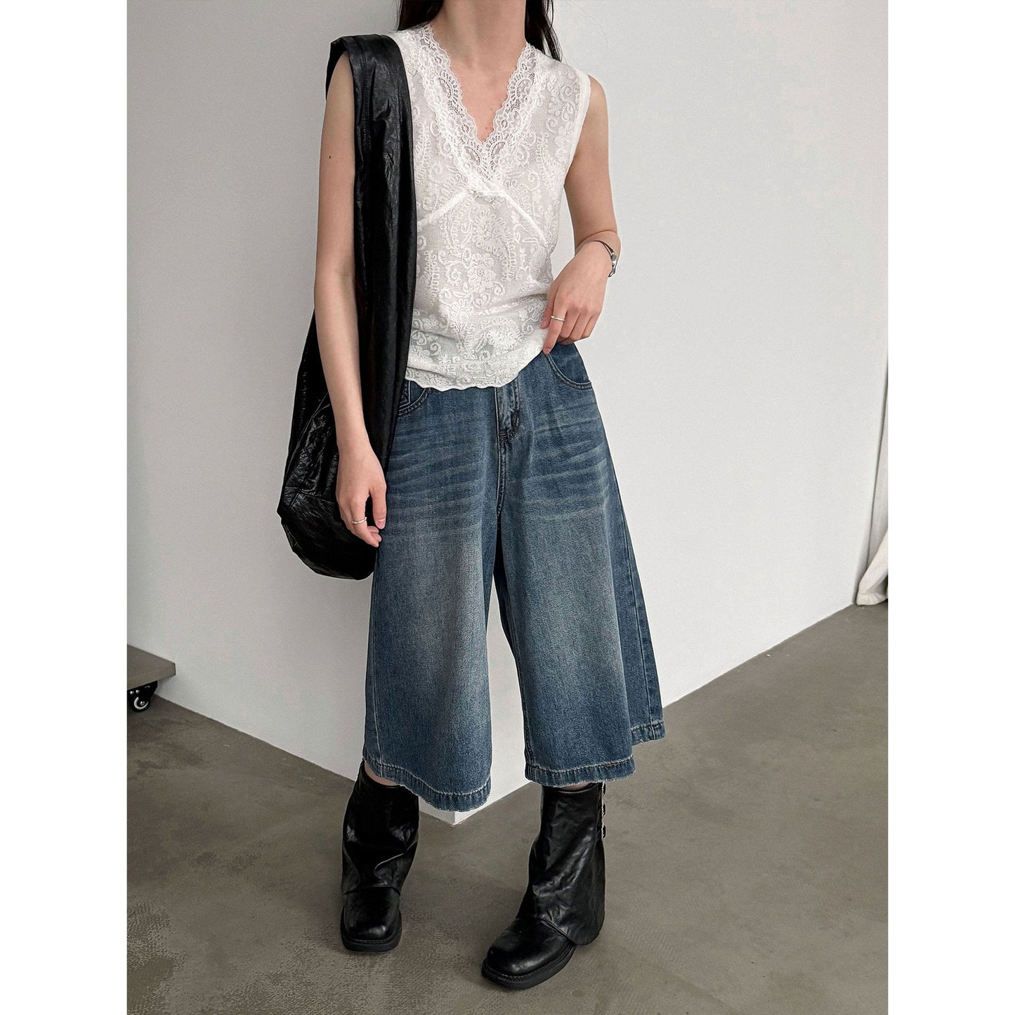 Tencel V-Neck Sleeveless Lace Bottom Vest