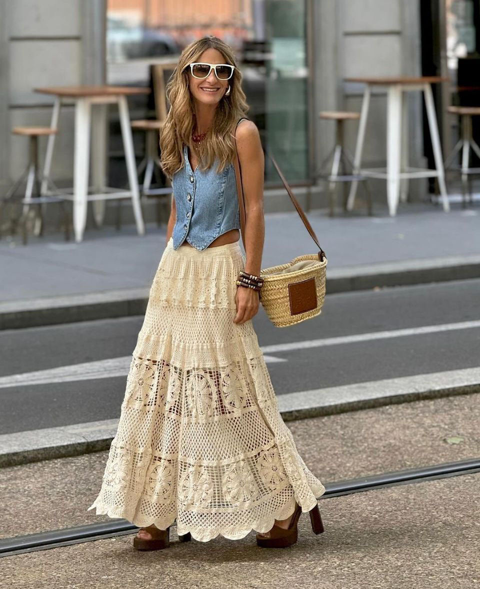New lace lace skeleton knitted skirt