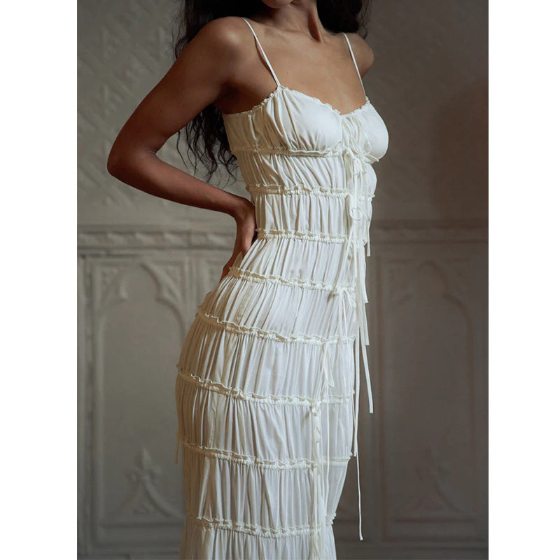 Stylish and sexy backless suspender dress pleated lace mopping floor long dress style