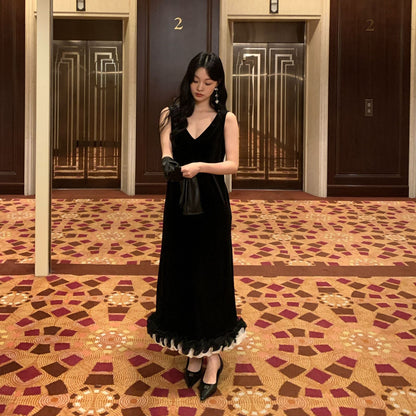 French Hepburn temperament long dress v-neck sleeveless velvet dress