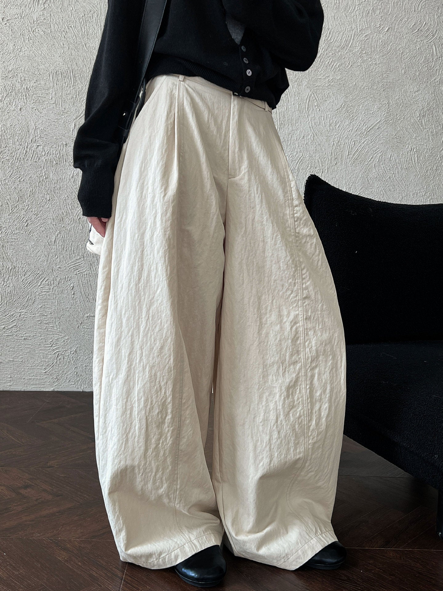Three-dimensional pleated volume and texture wide-leg straight-leg pants women's autumn new versatile strap trousers