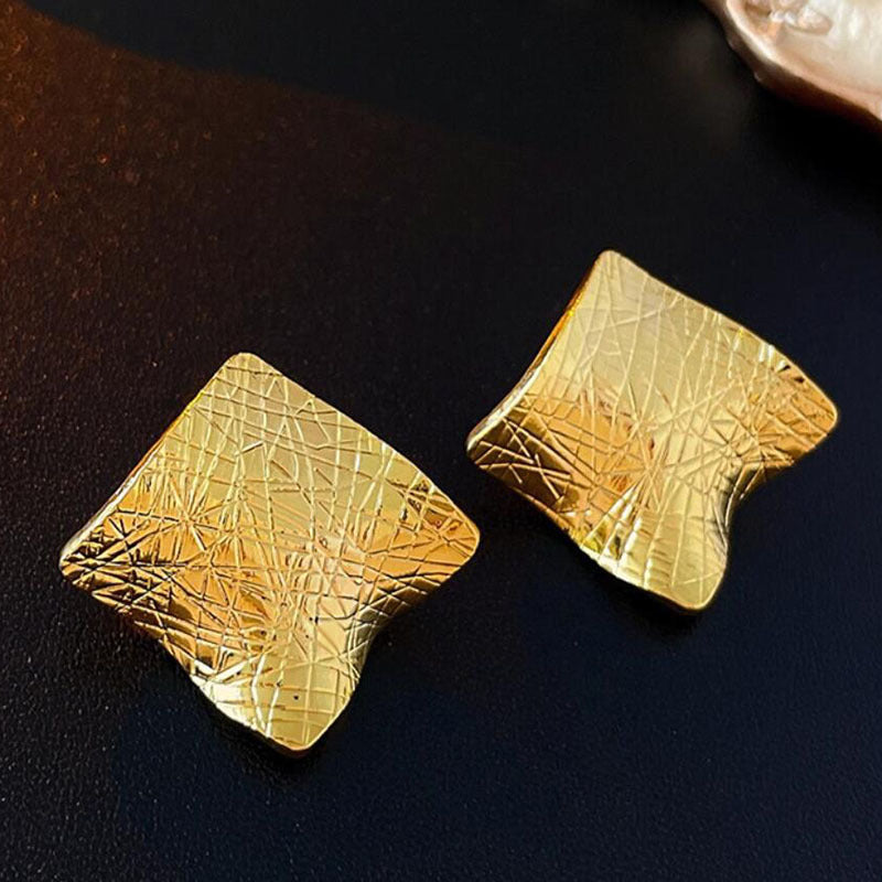 Geometric square irregular stud style personality hip hop silver needle earrings ins Internet celebrity exaggerated earrings tide