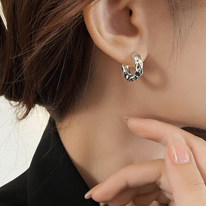 Light luxury ear buckle niche design high-end metal circle earrings new popular gold earrings earrings