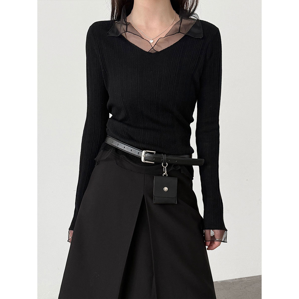 Korean mesh splicing V-neck knitted bottoming shirt women's early spring wool thin pit strip T-shirt
