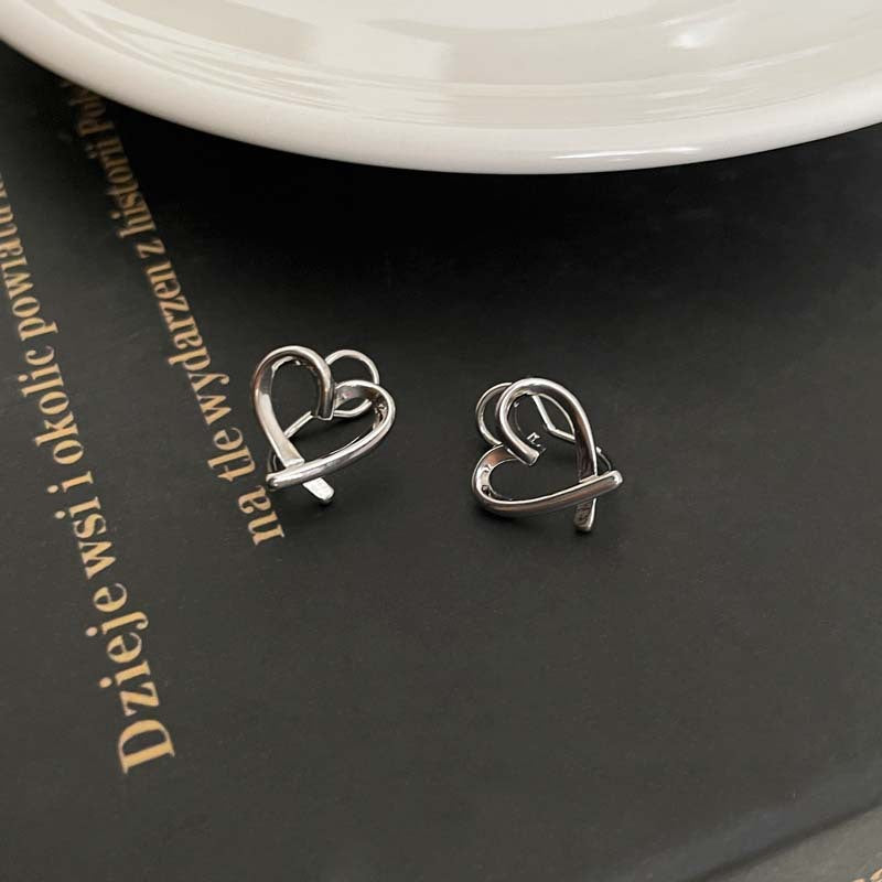 Daily commuting versatile love ear clips women can wear without pierced ears, no need to take off earrings when sleeping, temperament peach heart earrings