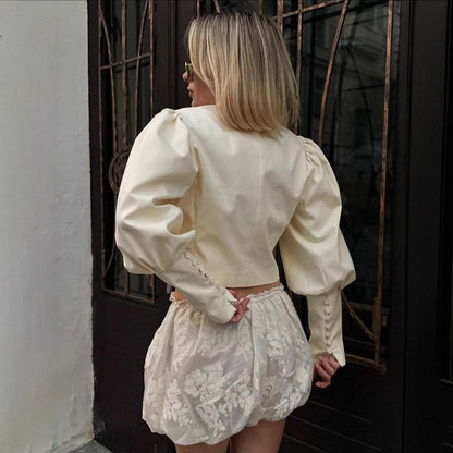 Stand-up collar bubble sleeve top