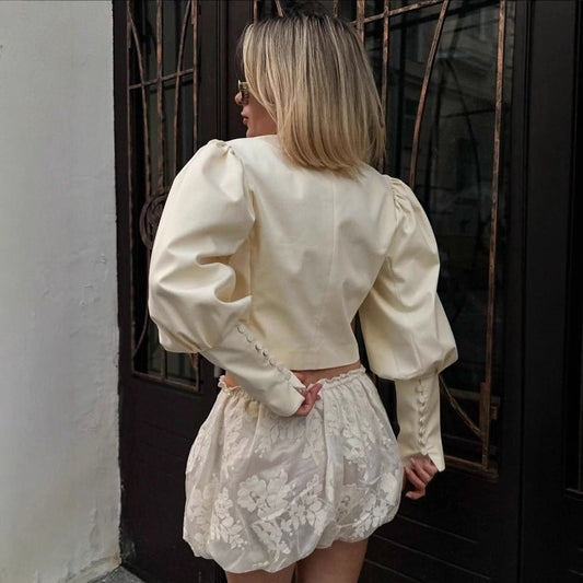 Stand-up collar bubble sleeve top
