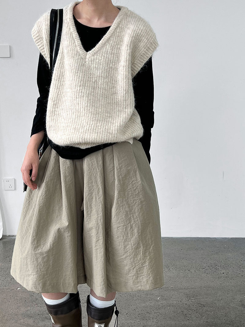 Soft wool V-neck knitted vest women's autumn new Korean simple stacked vest