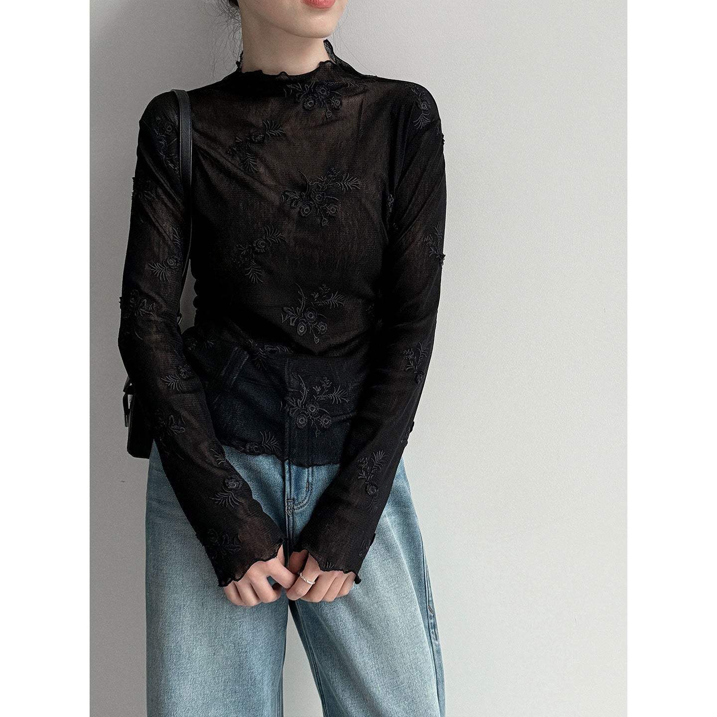 Gentle wind stand-up collar embroidered mesh bottoming shirt women's early spring new Korean inner top