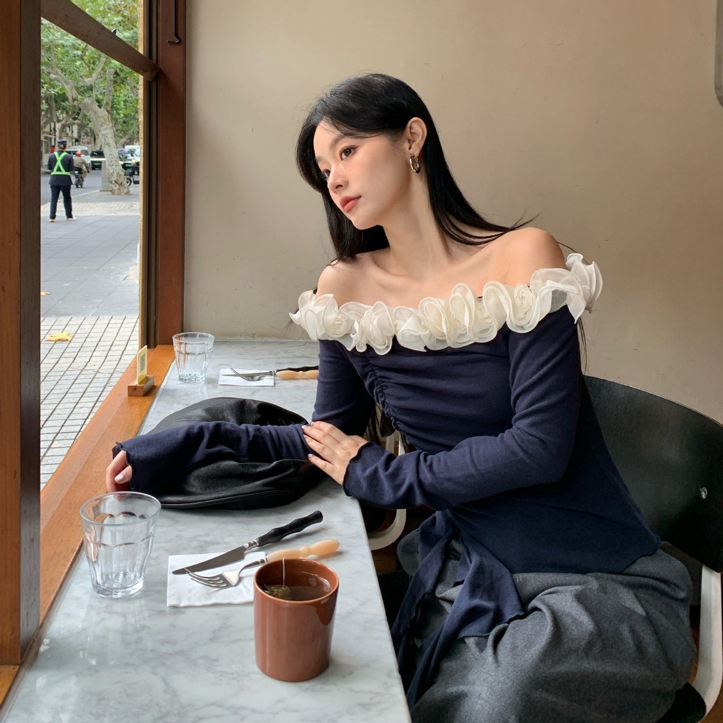 French pure lace one-word collar sexy backless bottoming shirt for women