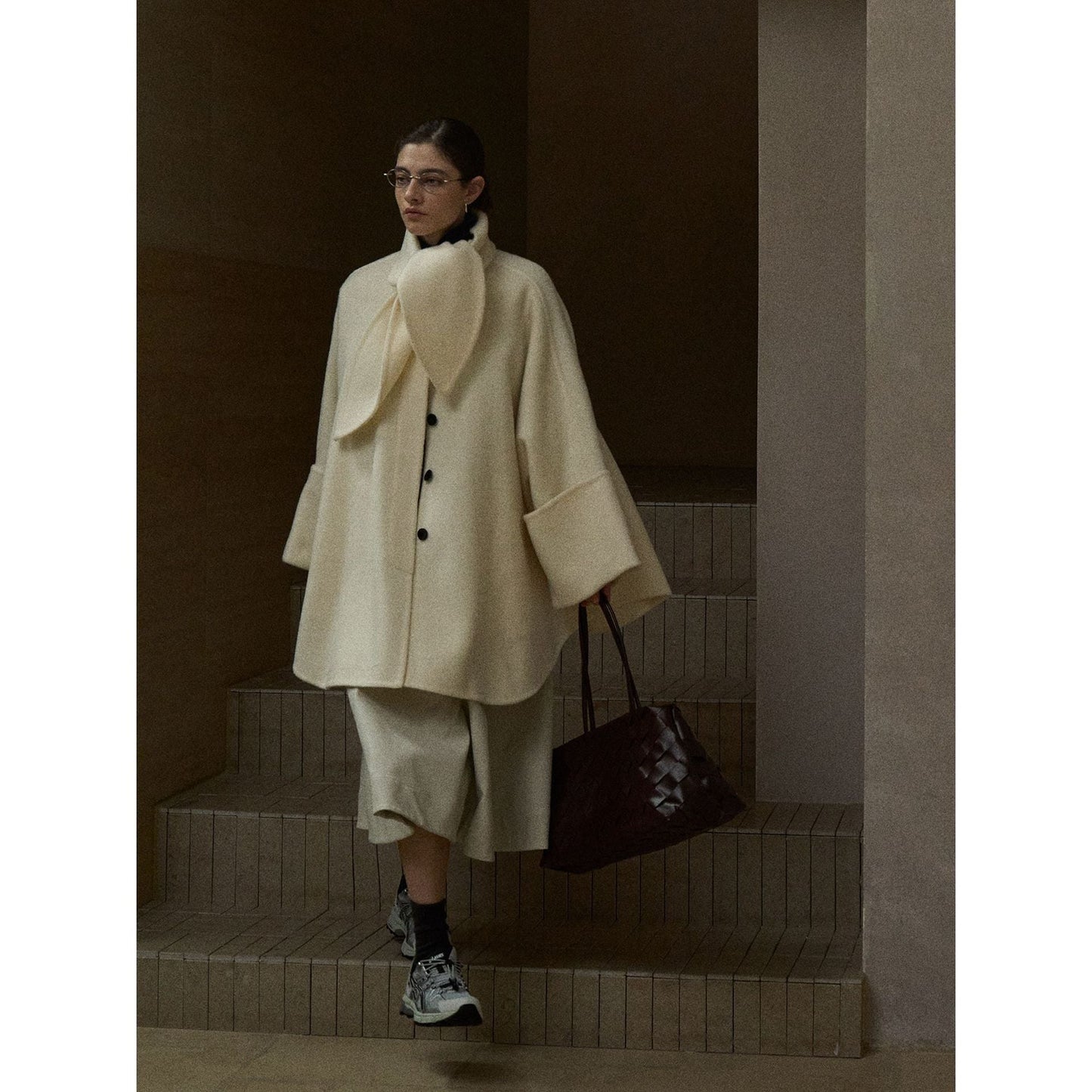 Winter commuter design wool rabbit ear collar bat sleeve woolen jacket