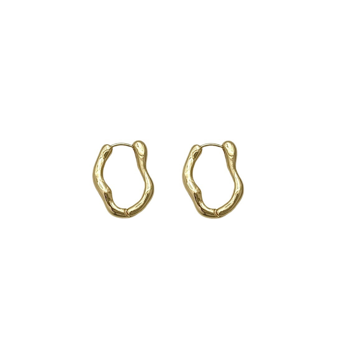 Light luxury Hong Kong style earrings women's geometric oval explosion high-end element ring earrings niche design ear buckle direct sales
