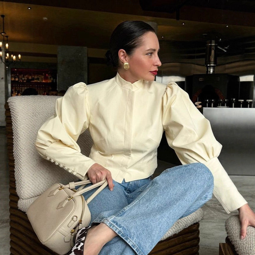 Stand-up collar bubble sleeve top
