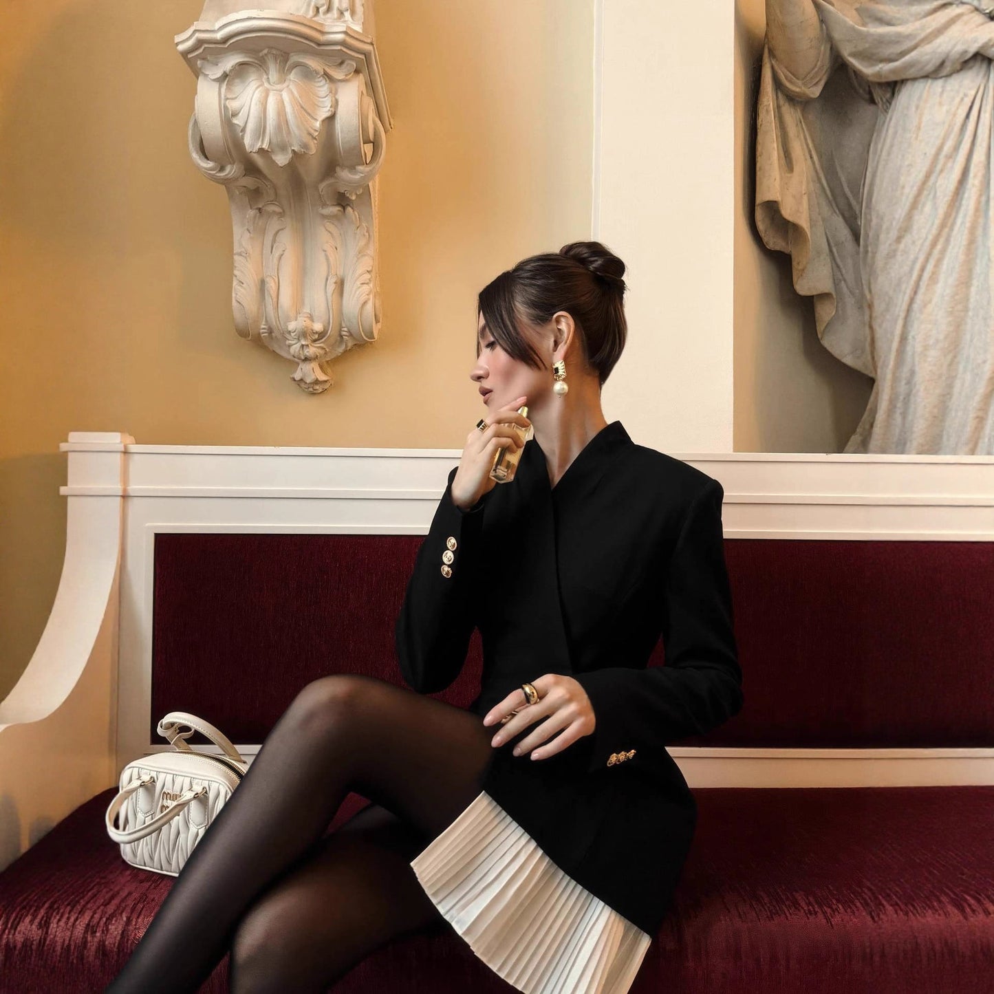 ins style mini suit skirt, new temperament high-end jacket pleated skirt waist women's top