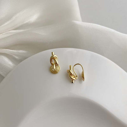 Premium sense metal mosquito coil disc loop earrings French ear clips can be worn without ear piercings, earrings are simple, fashionable and versatile