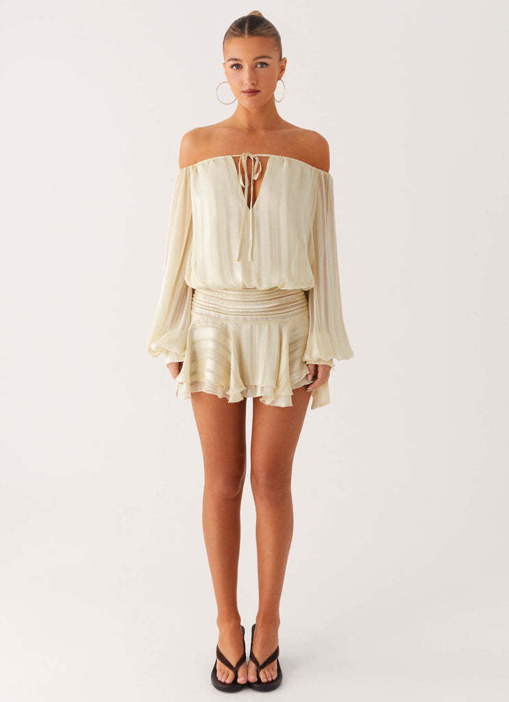 Summer new off-shoulder commuting fashionable and sexy pleated suit