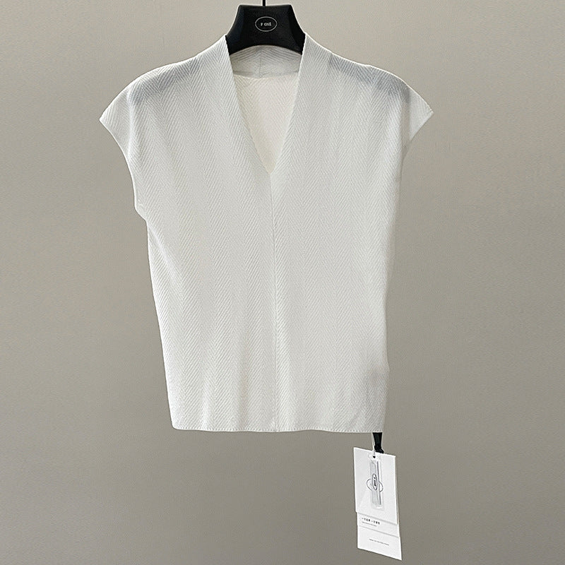 Spring and summer minimalist and versatile muscle-building V-neck slim-fitting and thin small flying-sleeved knitted sweater