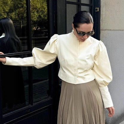 Stand-up collar bubble sleeve top