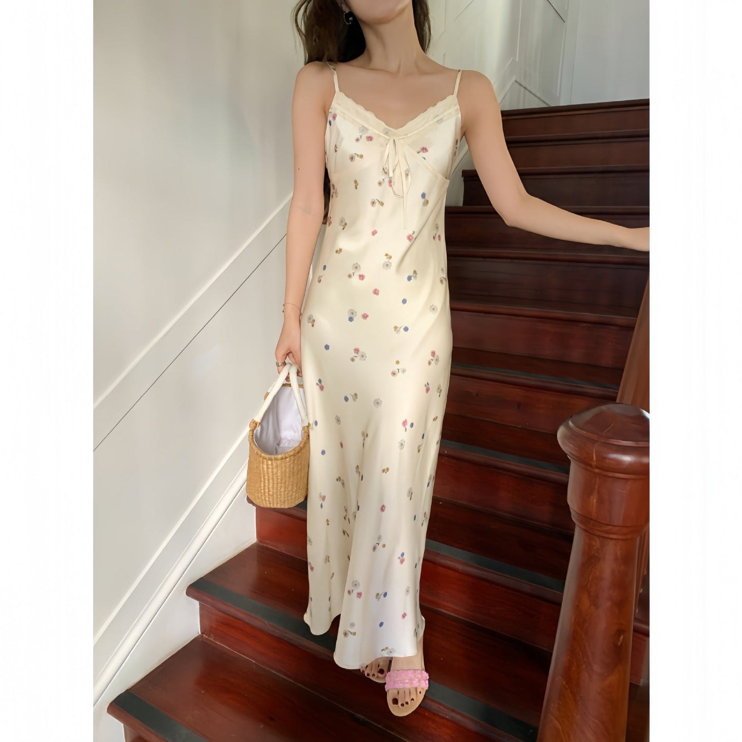 Sexy V-neck hip-hugging floral slip dress