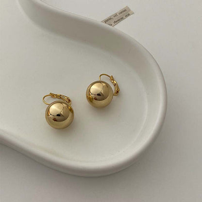 Metal ball earrings light luxury high-end sense niche design earrings autumn and winter earrings 2023 new trendy stud earrings