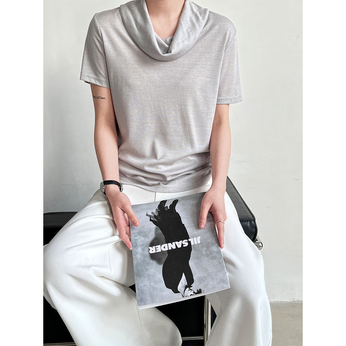 Simple and versatile design pile collar top